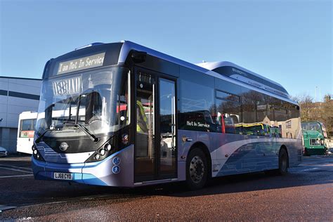 xplore bus dundee scotland